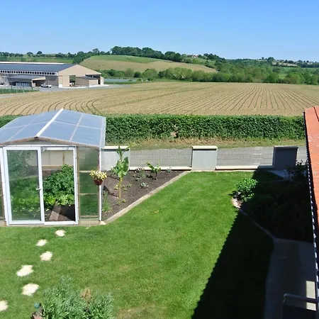 Chez Michel Et Josette Frühstückspension 3*