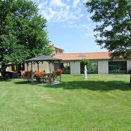 Chez Michel Et Josette Bed & Breakfast