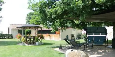 Chez Michel Et Josette 住宿加早餐酒店