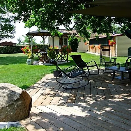 Chez Michel Et Josette Bed & Breakfast