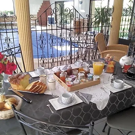 Chez Michel Et Josette Bed & Breakfast Le May-sur-Evre