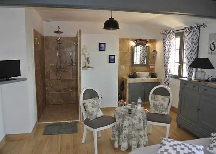 Chez Michel Et Josette Bed & Breakfast Le May-sur-Evre