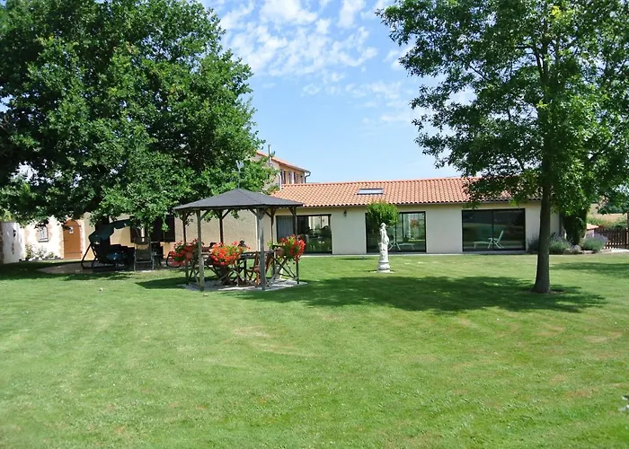 Chez Michel Et Josette Bed & Breakfast